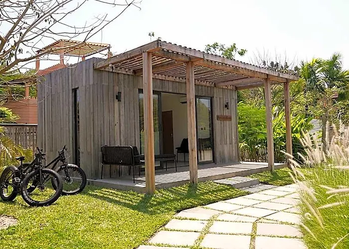 Lalagalu - Beachfront Ecocabins
