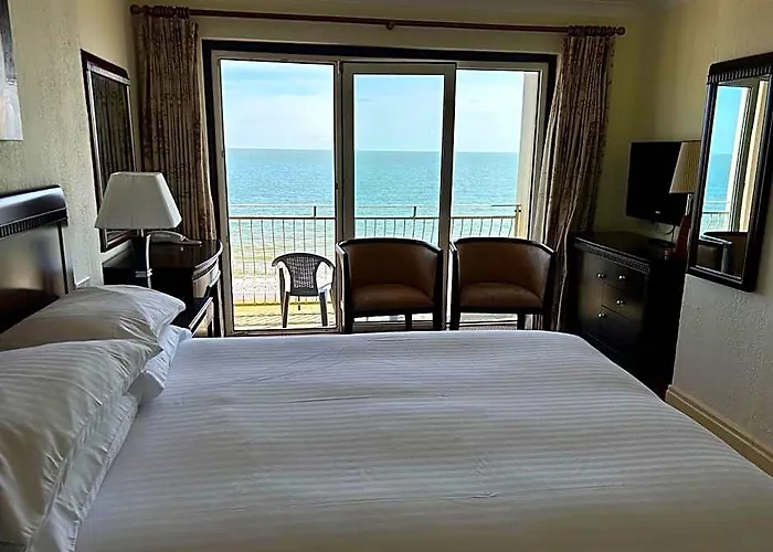 Sandringham Hotel - Seafront, Sandown, Isle Of Wight - Car Ferry Free For 3 Nights Or 79 Gbp For 1 Or 2 Nights