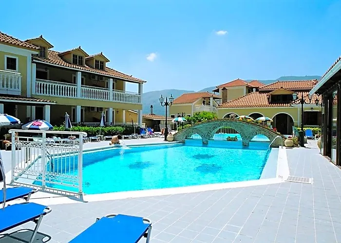 Elpida Hotel