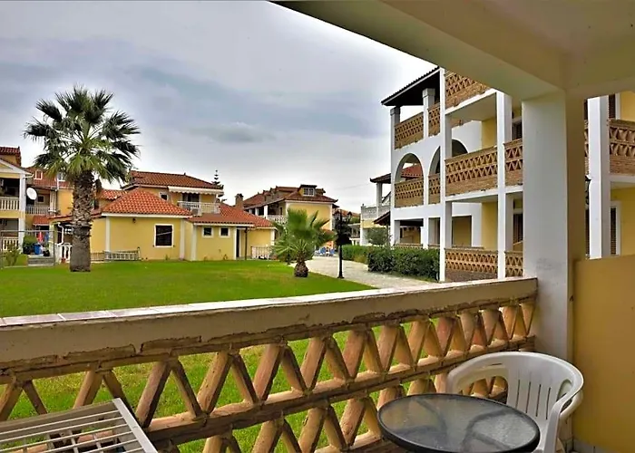 Elpida Hotel