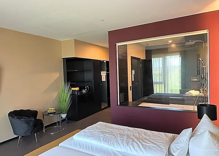 Primetime Hotel