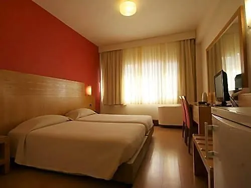 Diana Hotel