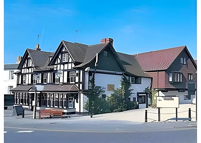 The George Hotel