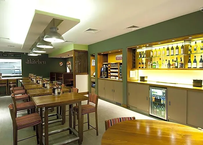 Premier Inn Leamington Spa Town Centre