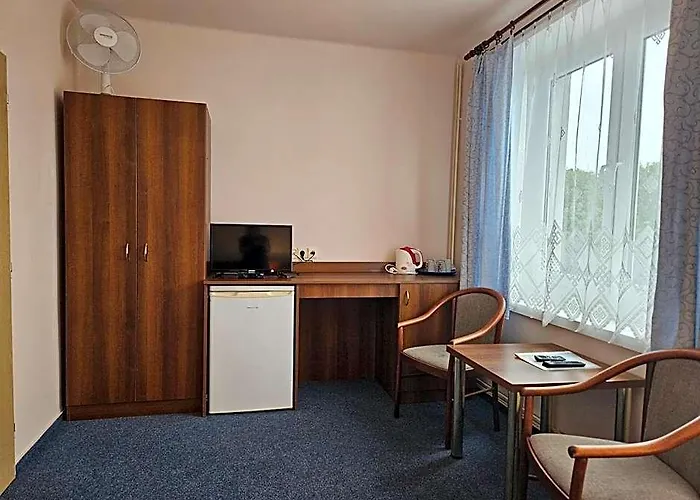Hotel Trim
