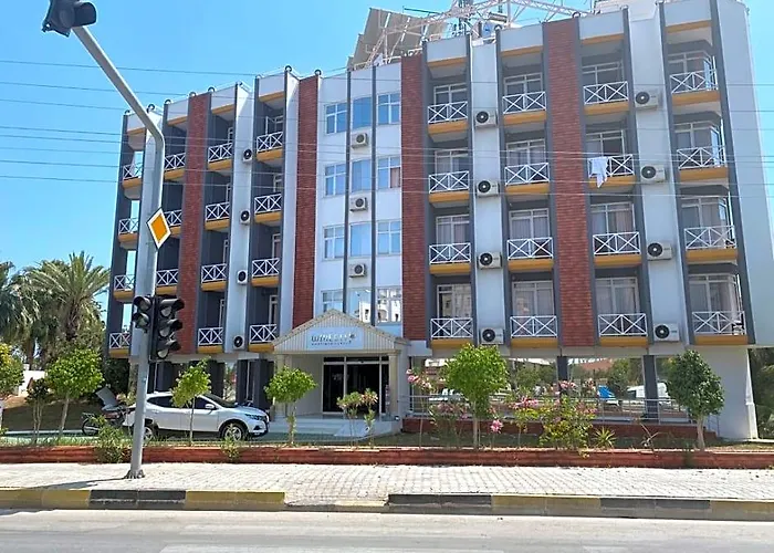 Winecity Hotel