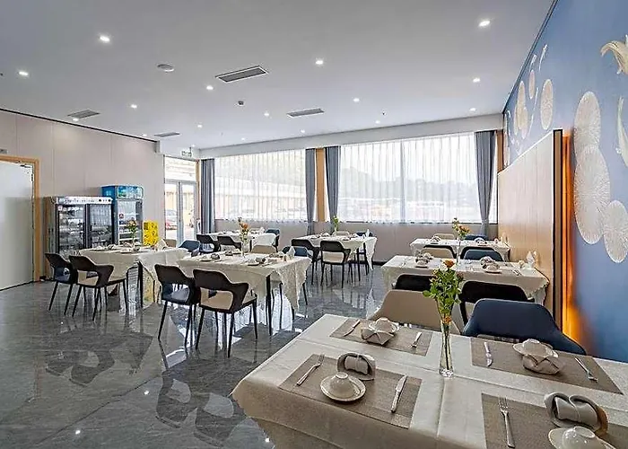 Rezen Select Hotel Mianyang