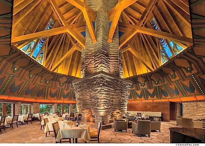 The Lodge At Nakoma