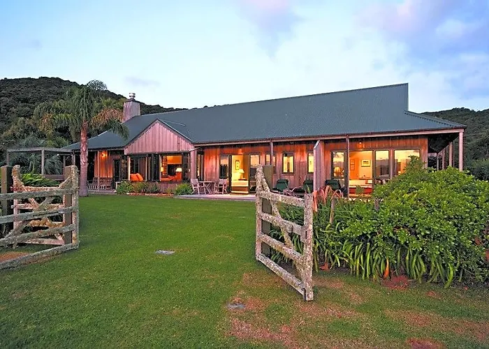 Pawhaoa Bay Lodge
