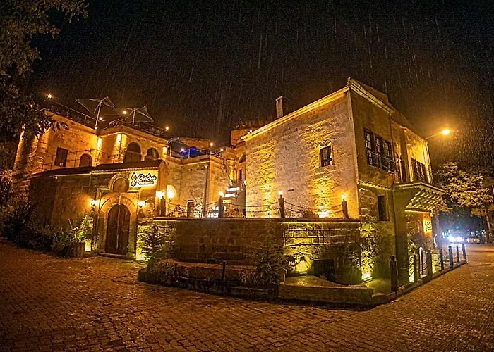 Pietra Cave Suites