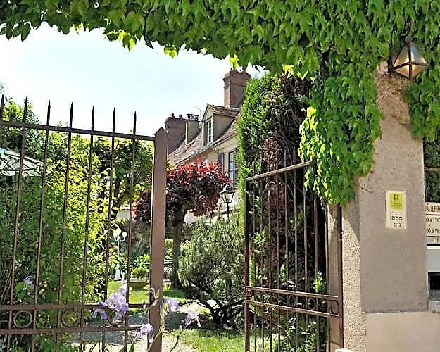 Logis - Hotel Restaurant Les Tilleuls