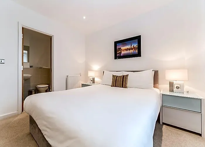 Greenwich O2 Apartments