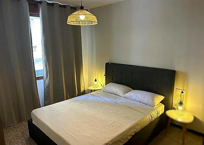 Zoo Loco Guest House