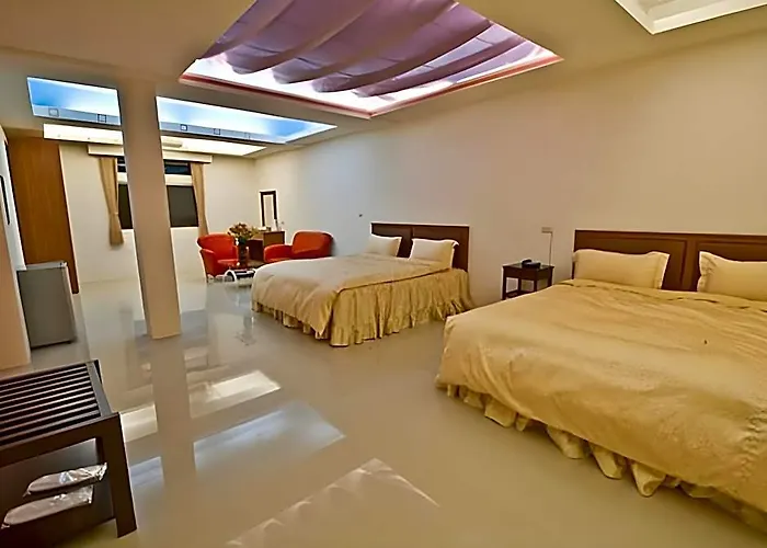 Yue Jing Commercial Hotel