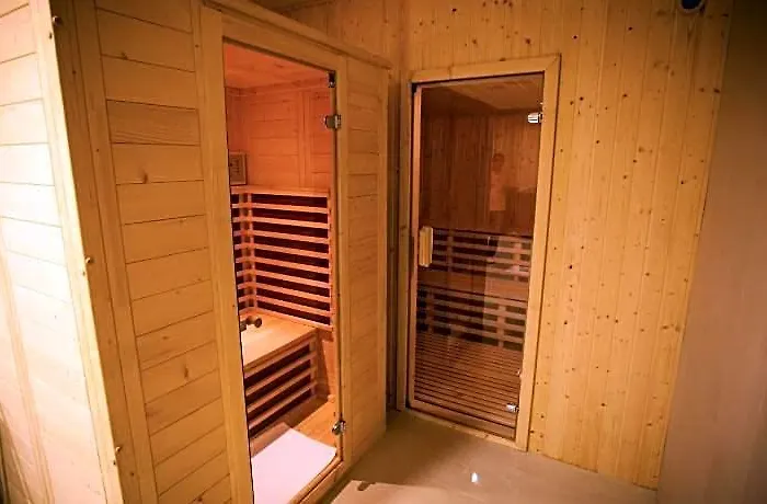 Ezusthid Hotel
