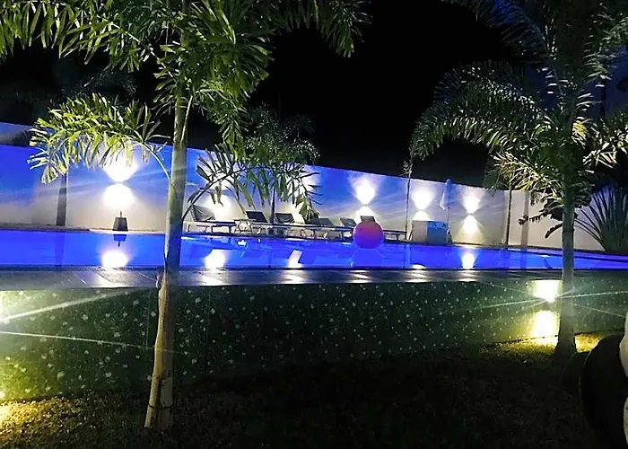 Peacock Reach Hotel