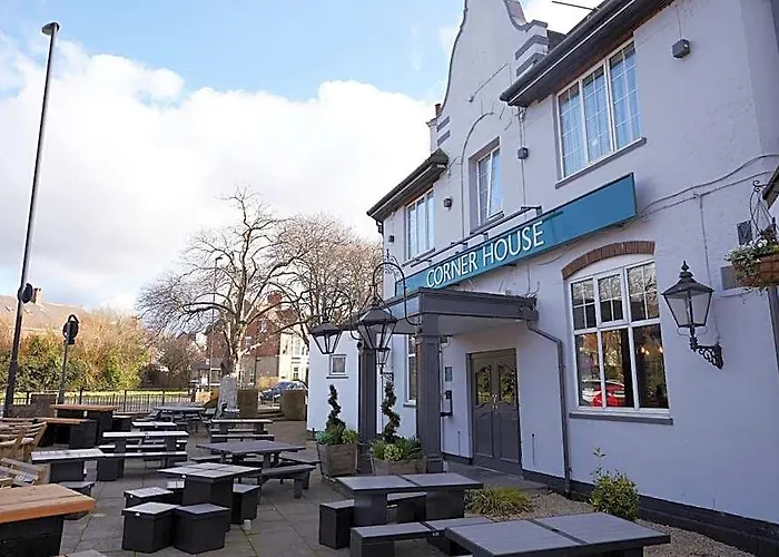 Corner House Inn By Greene King Inns