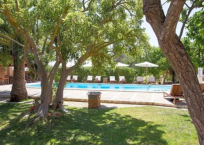 Es Quatre Cantons Hotel