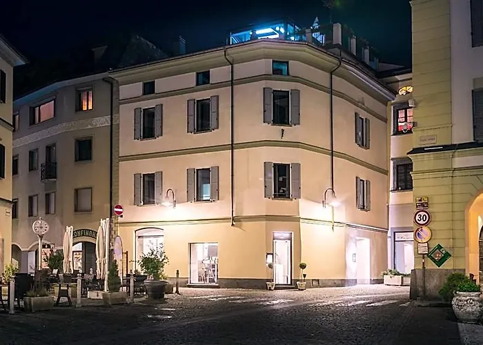 Domus Cavour Rooms&Suites