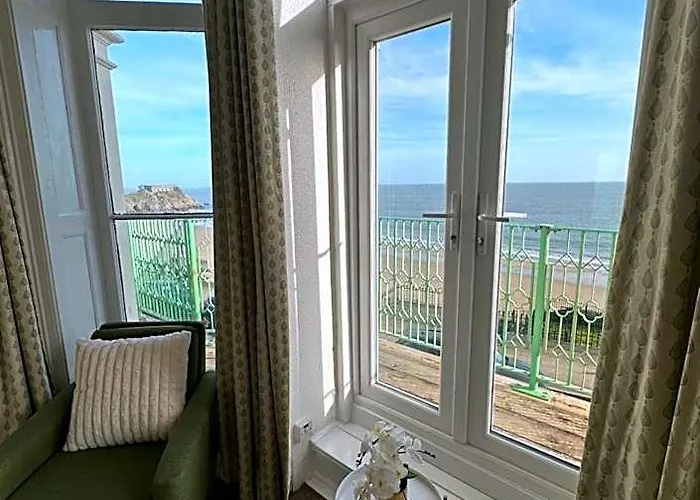 Clarence House Hotel
