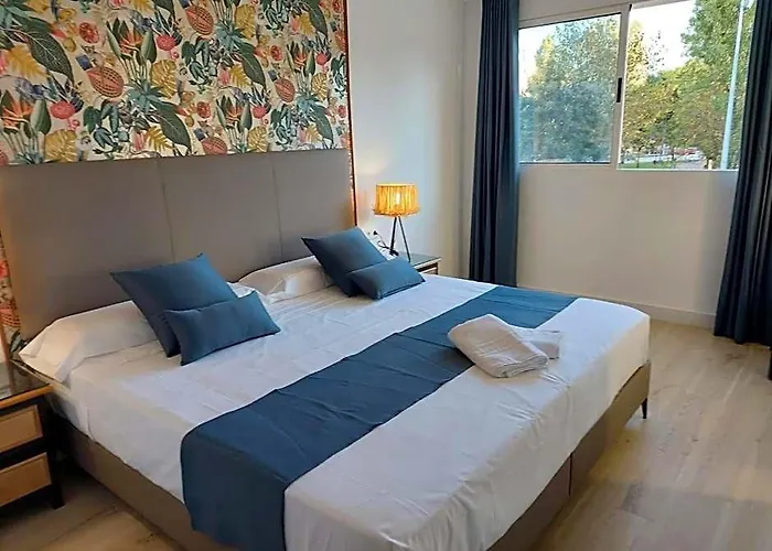 Hostal Garden Rous