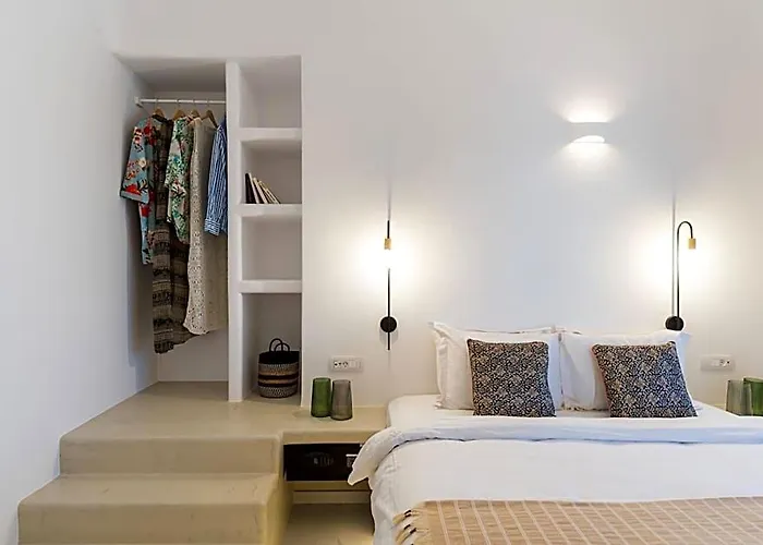 Lavadoze Luxury Suites