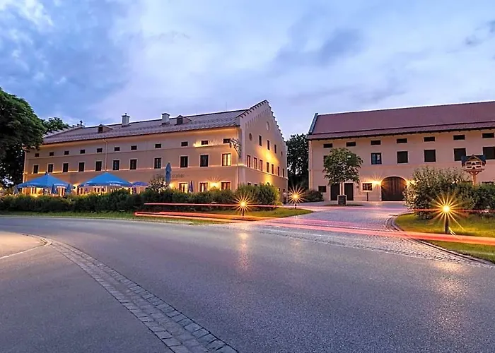 Landhotel Alte Zollstation- Historical Building