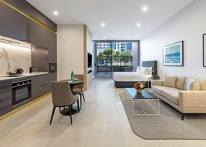 Meriton Suites Broadbeach