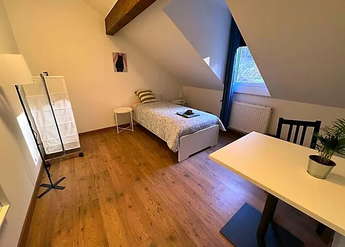 City-Pillow Rooms