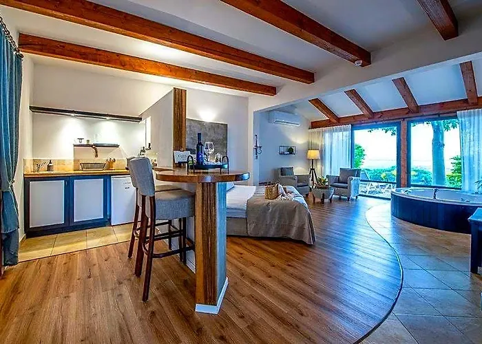Cnaan Village Boutique Hotel & Spa