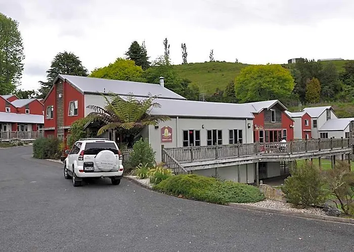 Waitomo Village Chalets Home Of Kiwipaka
