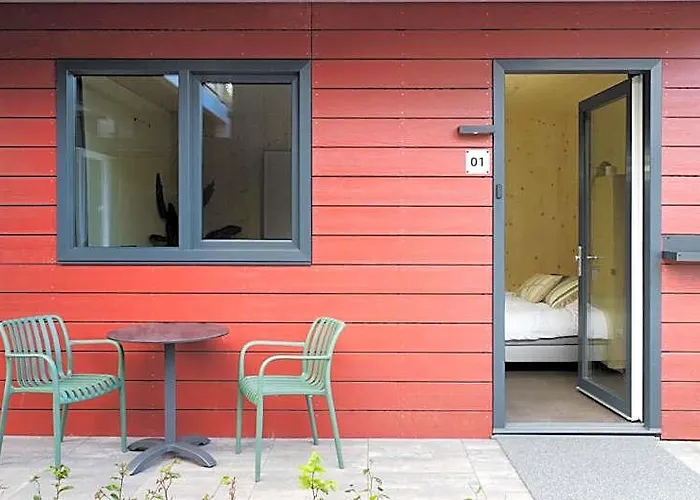 Hike & Bike Hotel