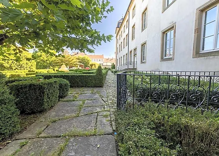 Chateau De Berg