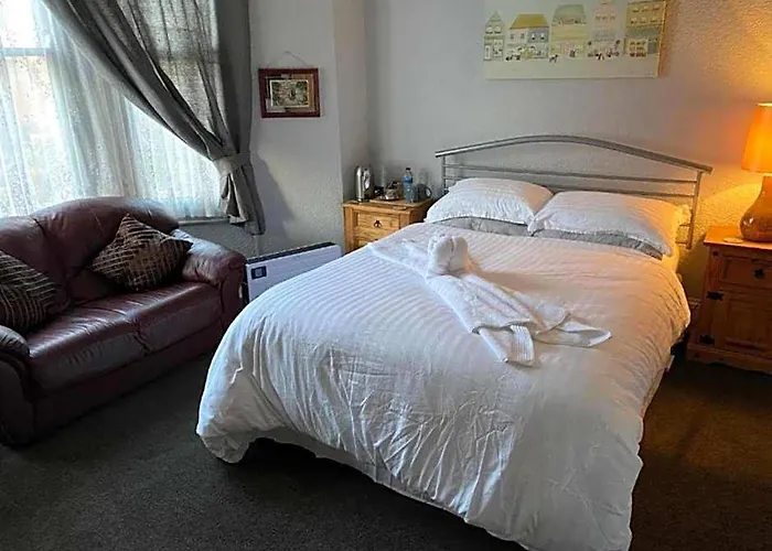 Oyo 4 Sisters Inn