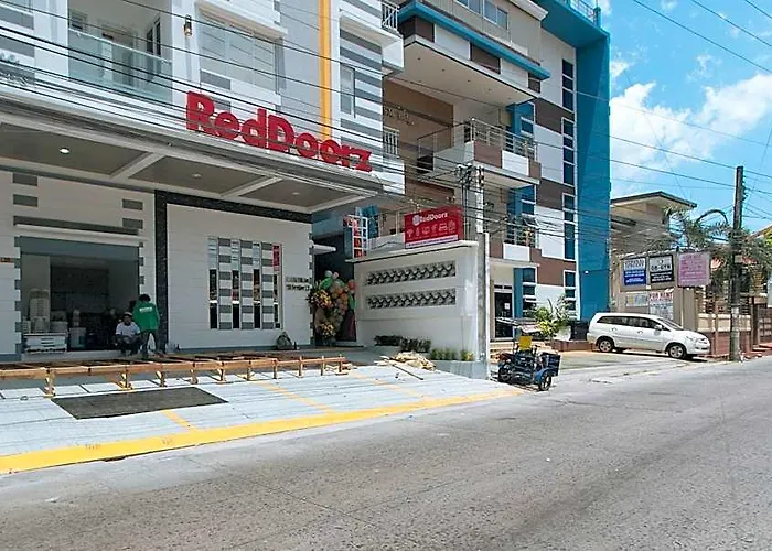 Reddoorz @ St Catherine Residences Olongapo City