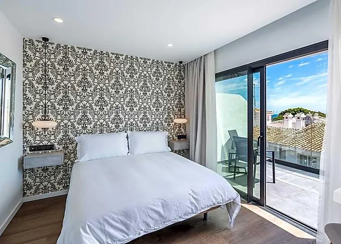 The Orange House Boutique Hotel And Upstairs Rooftop Bar Center Of La Cala De Mijas 100M From The Beach