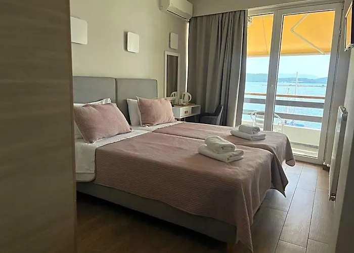 Hotel Avra