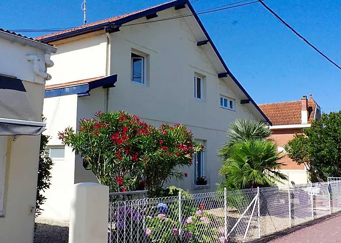 Hotel L'Arbousier