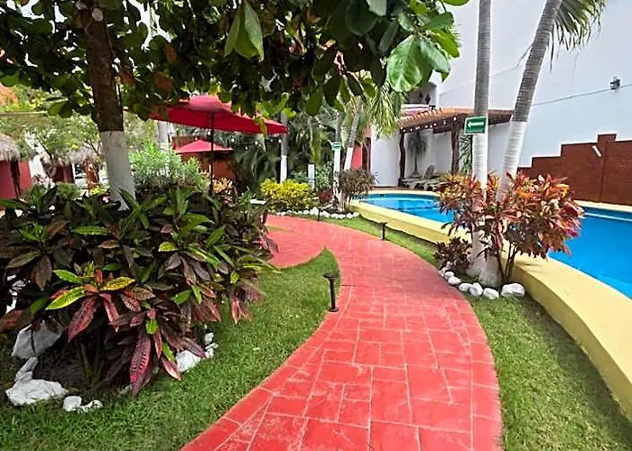 Hotel Y Suites Los Encantos