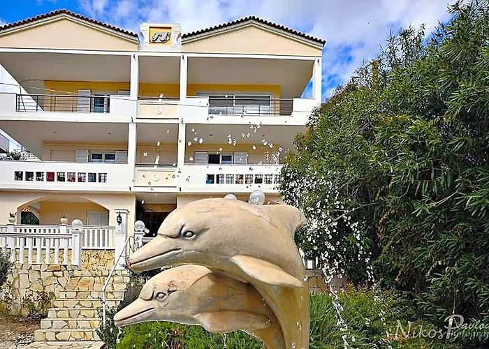 Villa Dolphins
