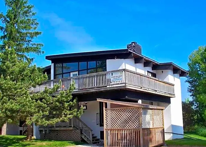Tyrolean Village Resorts At Blue Mountain