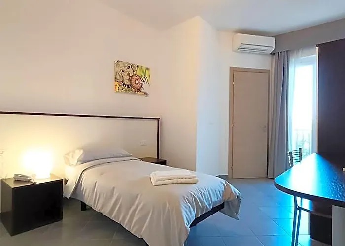 Lido Rooms & Apartments