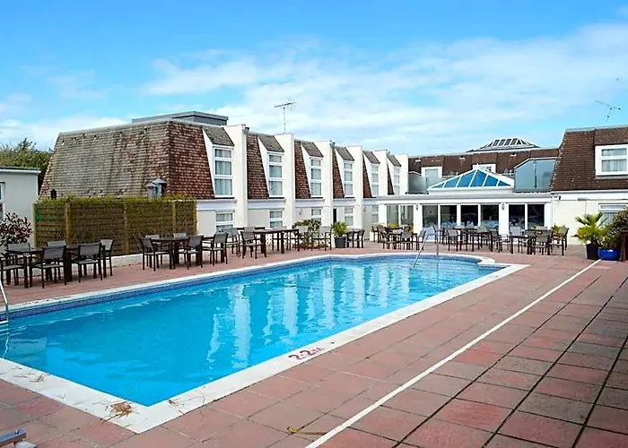 Saints Bay Hotel
