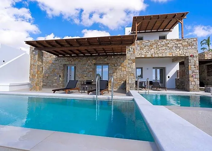 Kouros Blanc Resort & Suites