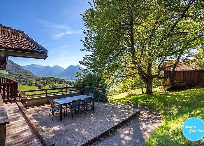 Bergerie Loft Apartment With Panoramic Lake