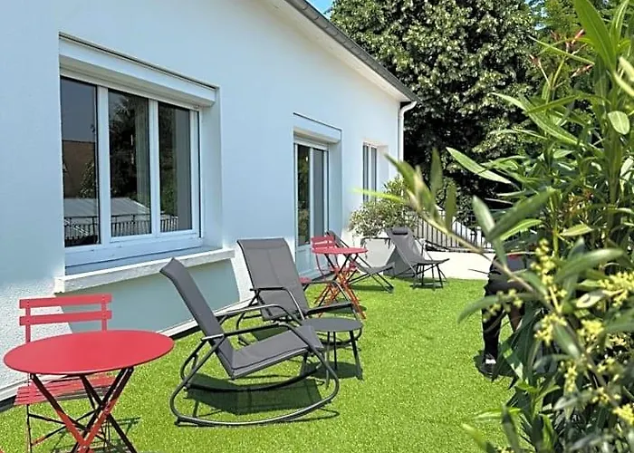 Logis Hotel & Restaurant Le Vert Bocage