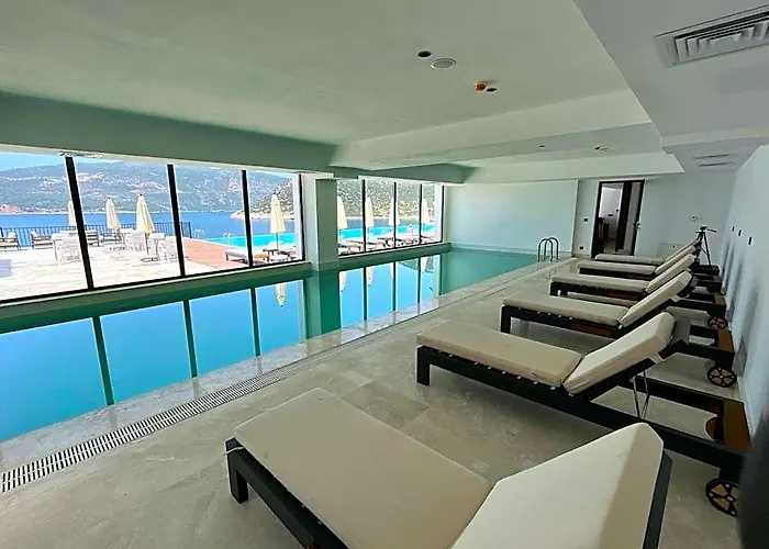 Lures Hotel