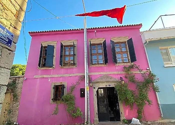 Aristonicus Boutique Hotel