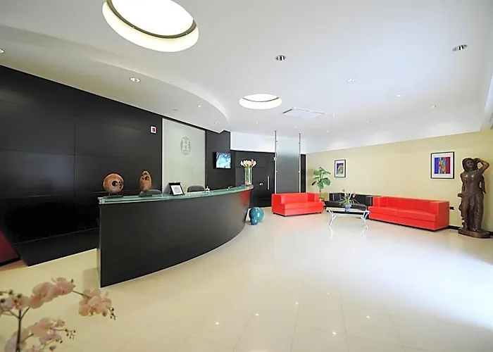 Santa Lucia Hotel