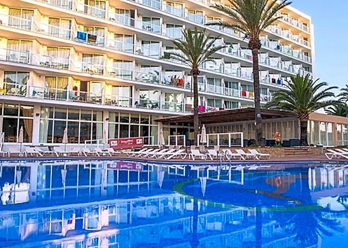 Sirenis Hotel Tres Carabelas & Spa